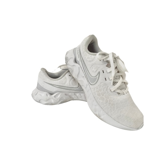 Nike Renew Ride 2 Womens Running Casual Shoe White Cu3508-105 Size 7.5 - Picture 1 of 5